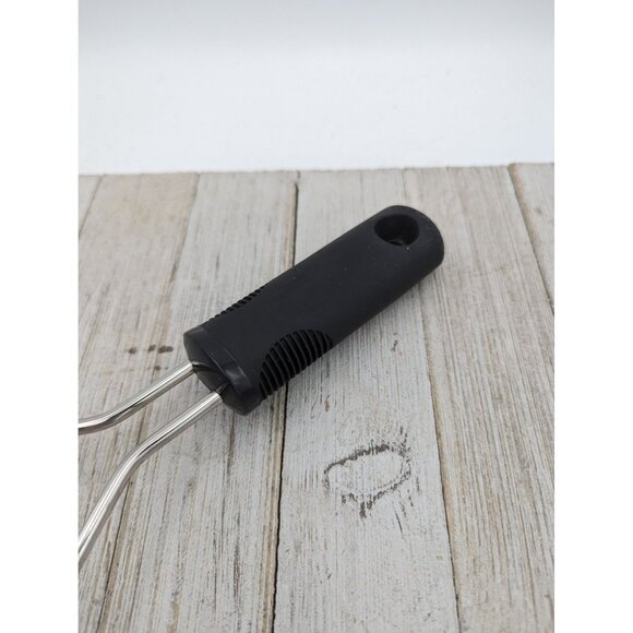 OXO Potato Vegetable Masher Black Handle Utensil 9 1/4" - Picture 7 of 8